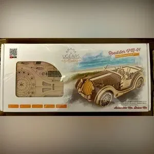 Maqueta 3D De Madera Roadster VM-01 – UGEARS, Coche Mecánico Funcional Con Motor De Goma, Para Adultos